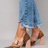 Isabel - Sandalias de ante con estampado de leopardo y tacón firme