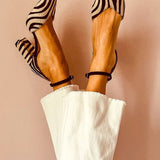 Isabel - Sandalias de tacón medio con estampado de cebra
