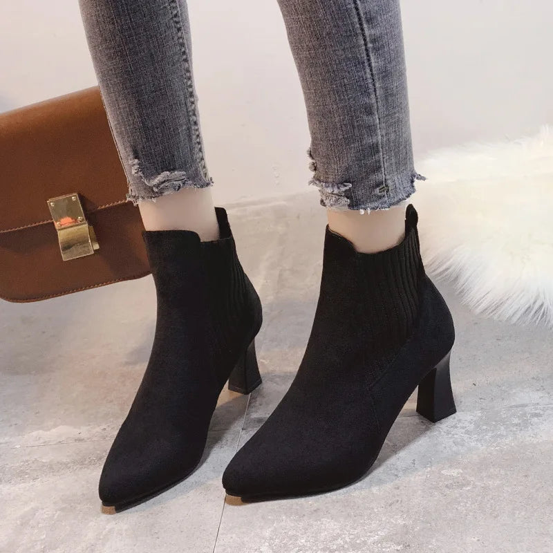 Clara - Botas de ante con plataforma