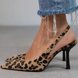 María - Zapatos de tacón con estampado de leopardo y punta afilada