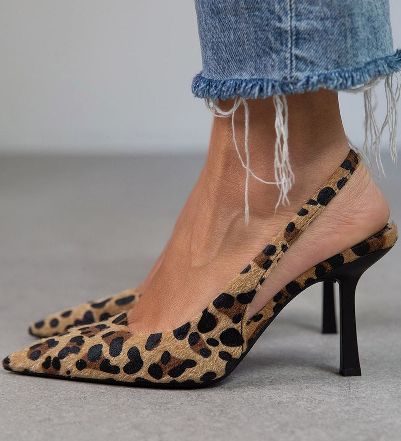 María - Zapatos de tacón con estampado de leopardo y punta afilada