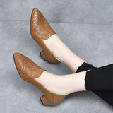 Isabel - Zapatos de tacón de piel vegana con bordado delicado